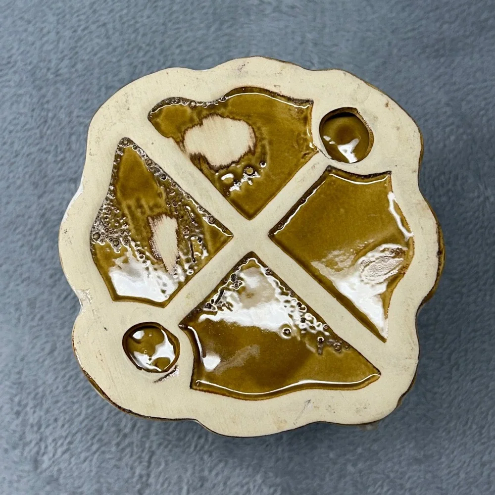 N/A glazed ceramic